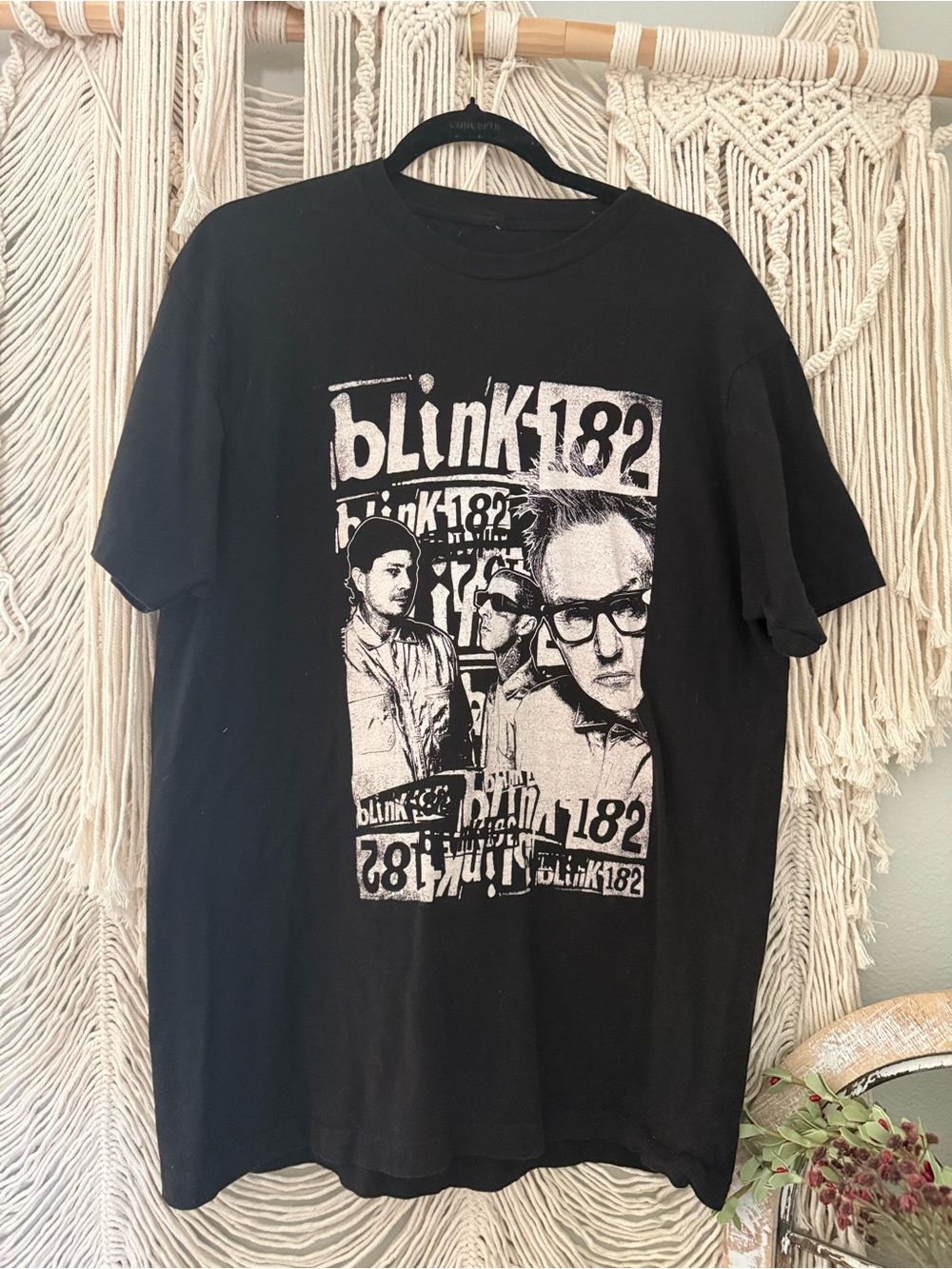Blink-182 Band Tee - Black - Picture 4 of 4